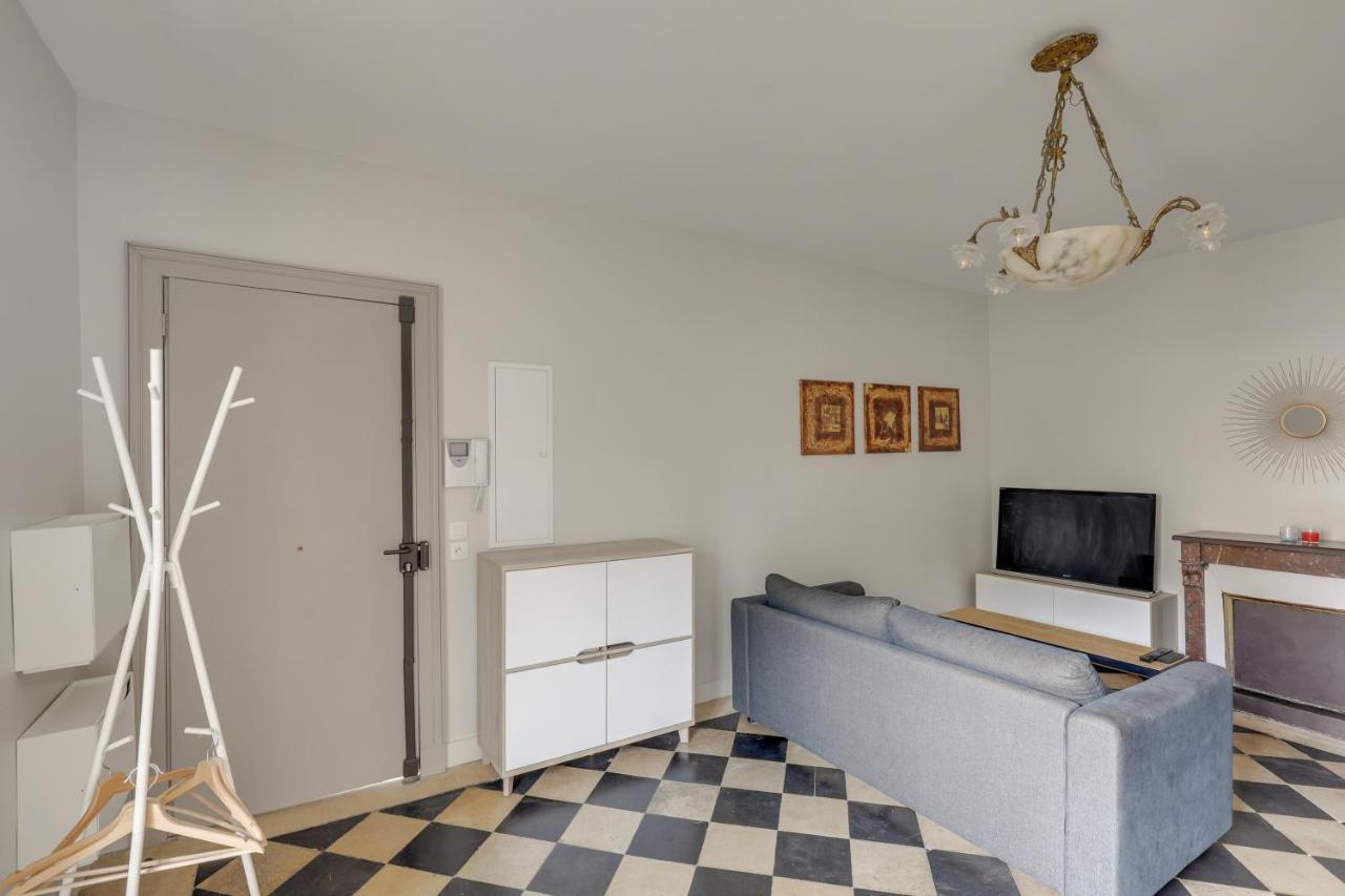 Le Richelieu Apartment Versailles Bagian luar foto